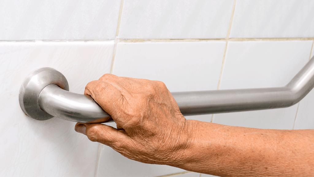 Bathroom-Safety-101-Essential-Tips-for-Baby-Boomers