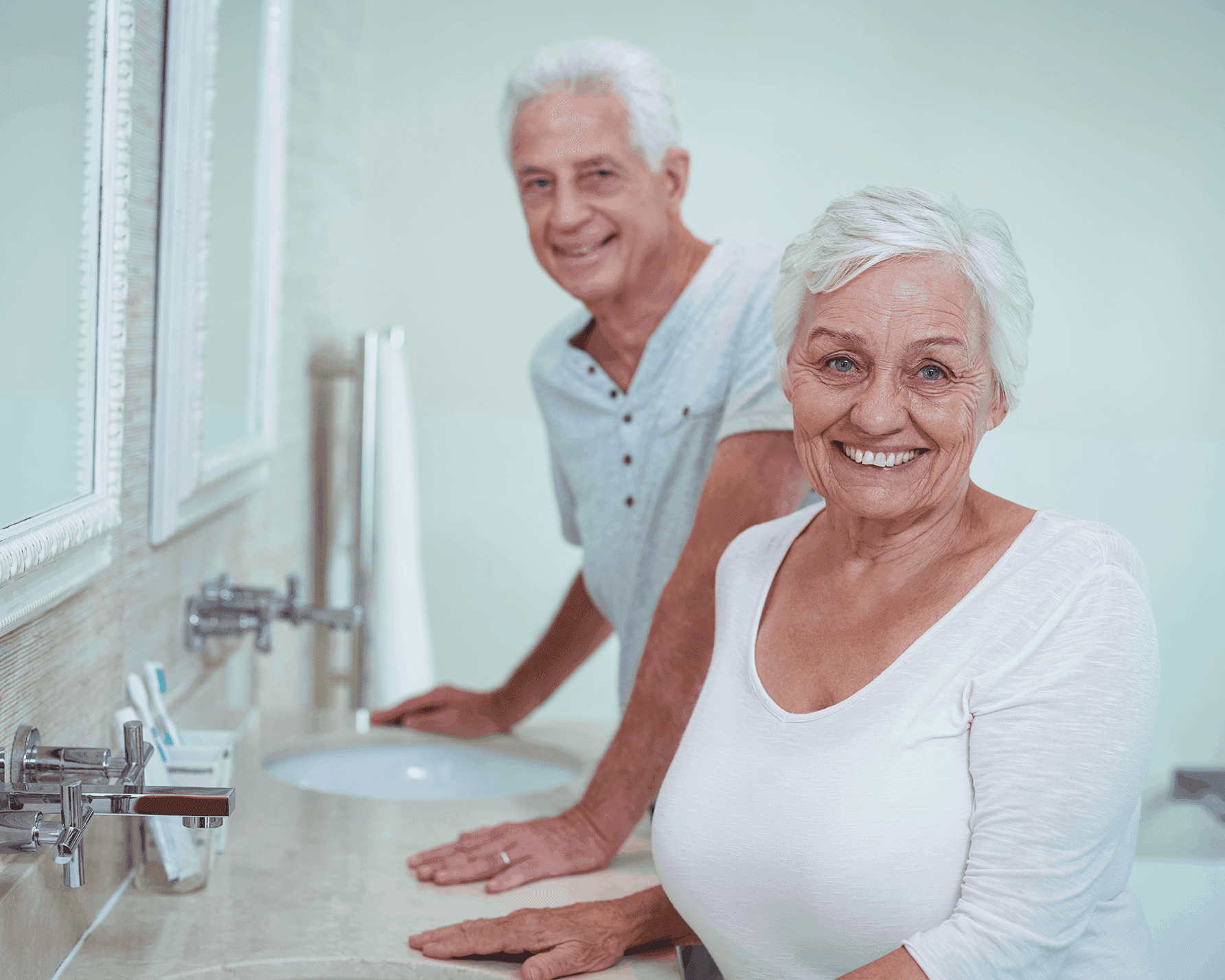 Older-Woman-Bathtub-Instal